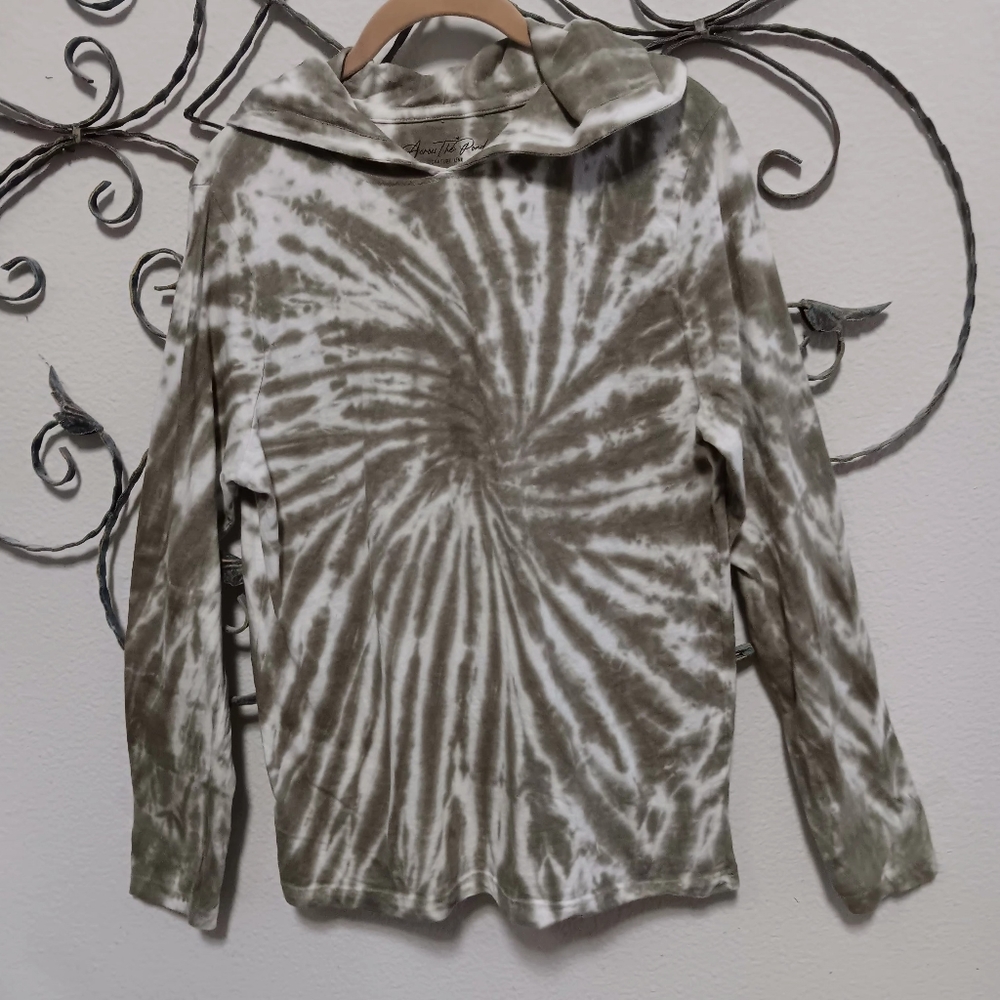 ACROSS THE POND Signature Line cotton tie dye hoodie, S